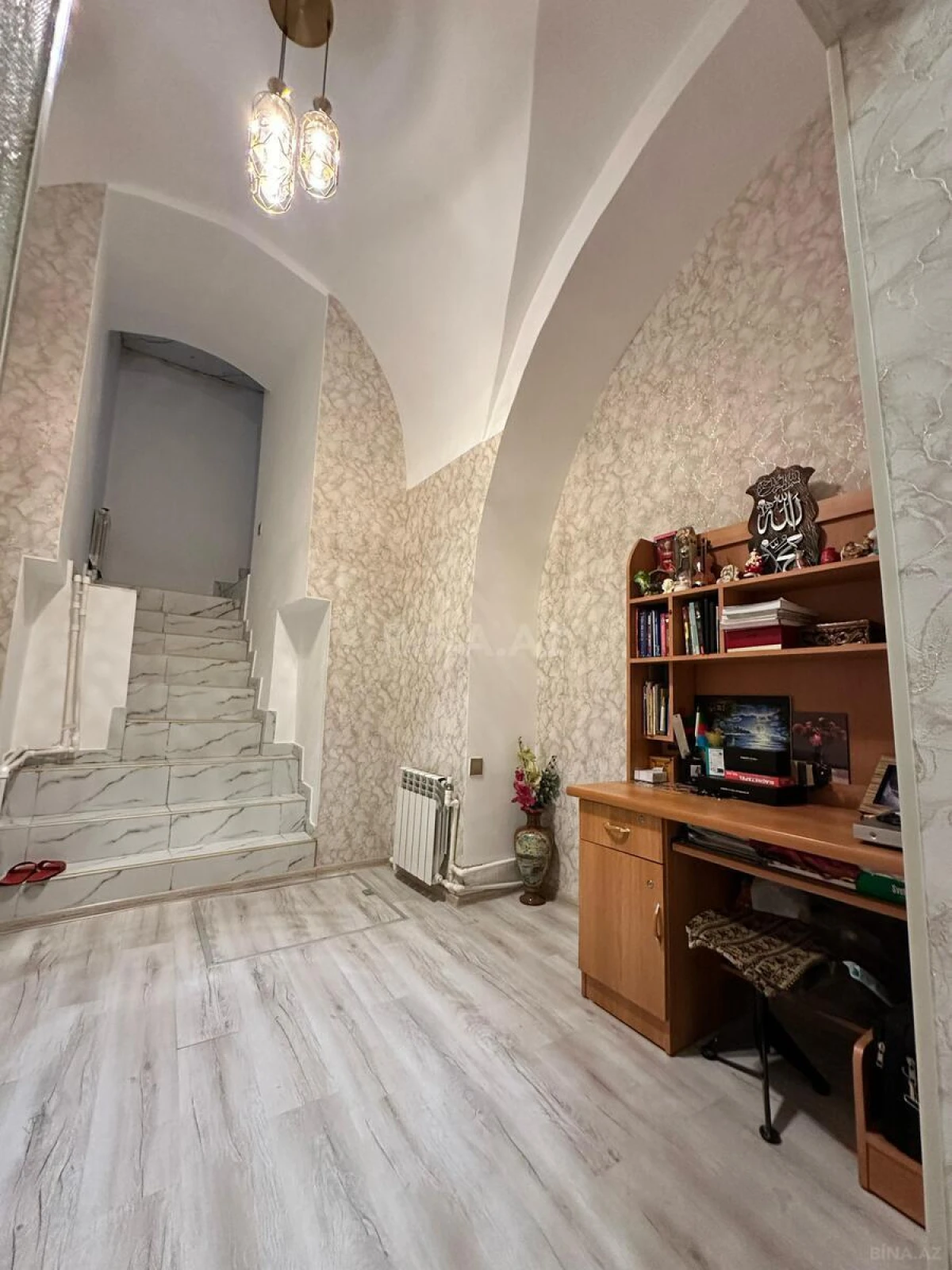 Satılır 4 otaqlı mənzil 118 m²