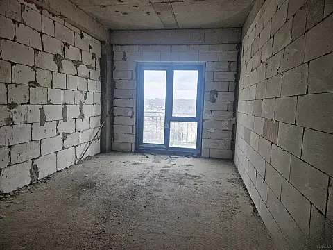 Satılır 3 otaqlı mənzil 130 m²