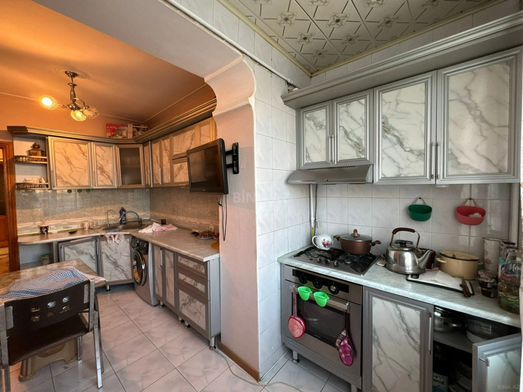 Satılır 4 otaqlı mənzil 100 m²