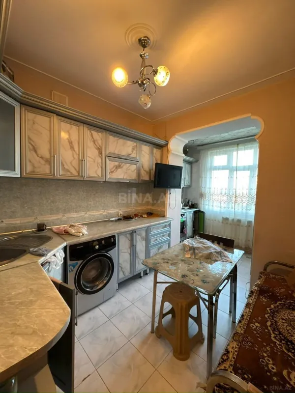 Satılır 4 otaqlı mənzil 100 m²