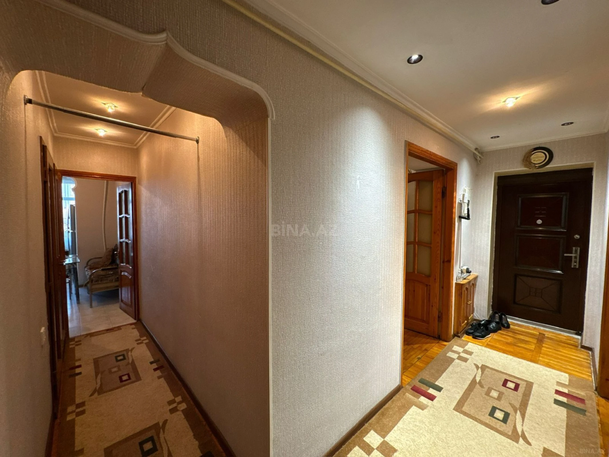 Satılır 4 otaqlı mənzil 100 m²