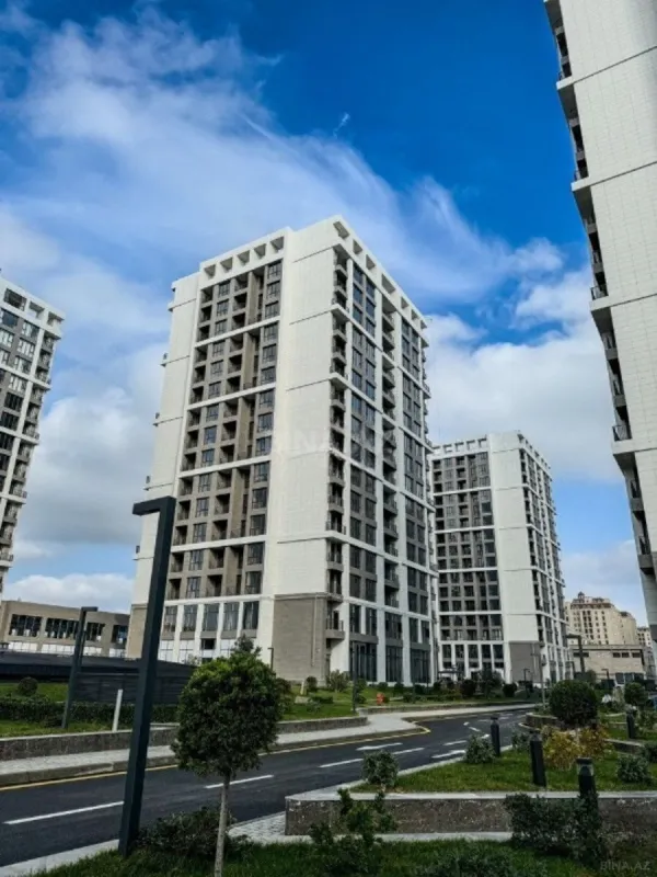 Satılır 3 otaqlı mənzil 118 m²