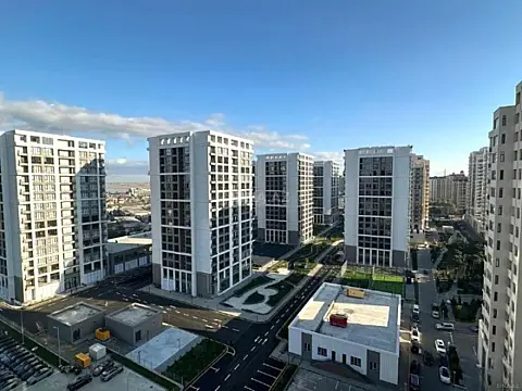 Satılır 3 otaqlı mənzil 118 m²