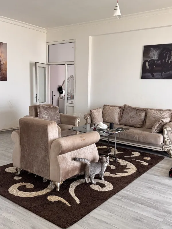 Kirayə verilir 2 otaqlı mənzil 100 m²