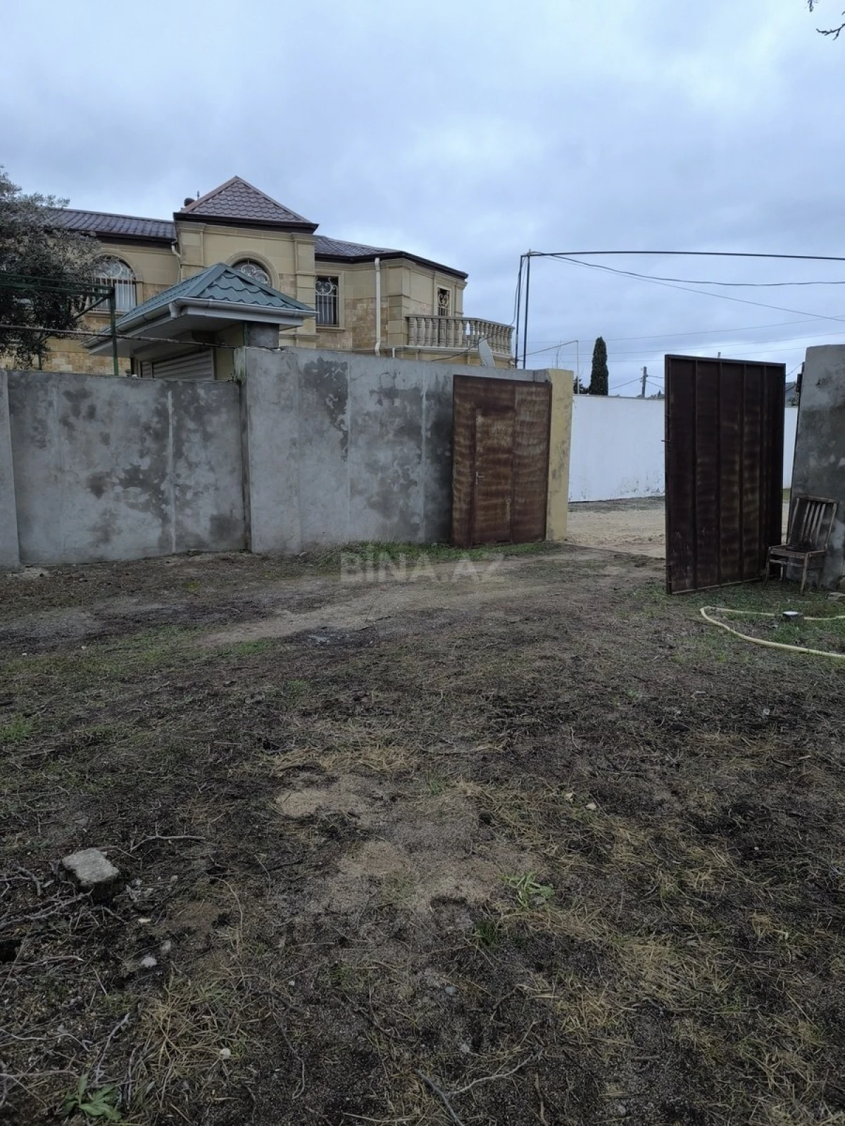 Satılır torpaq sahəsi 4 m²