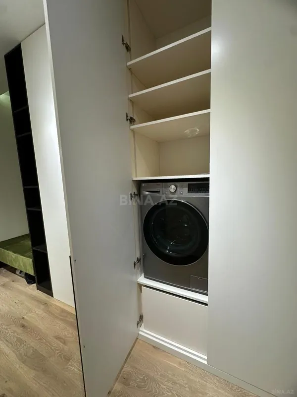 Kirayə verilir 2 otaqlı mənzil 97 m²