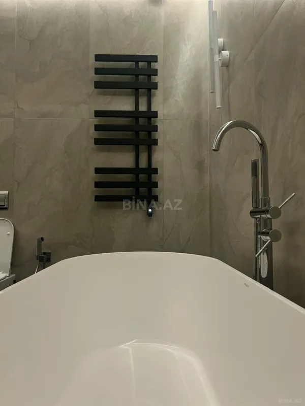 Kirayə verilir 2 otaqlı mənzil 97 m²