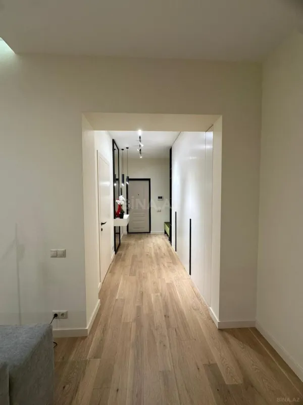 Kirayə verilir 2 otaqlı mənzil 97 m²