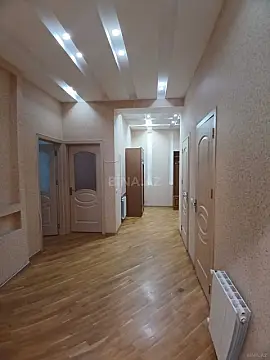 Kirayə verilir 3 otaqlı mənzil 130 m²