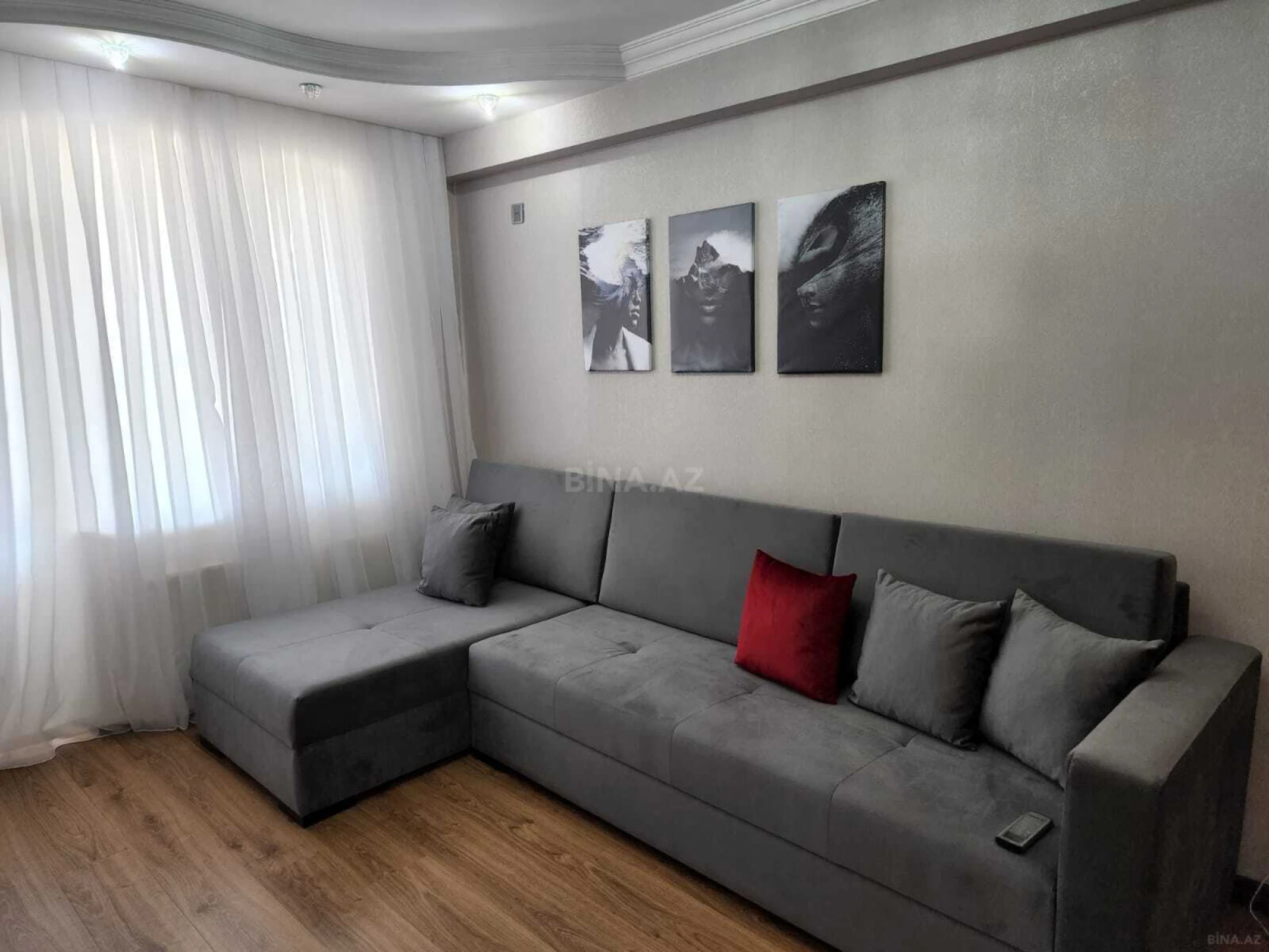 Satılır 3 otaqlı mənzil 70 m²