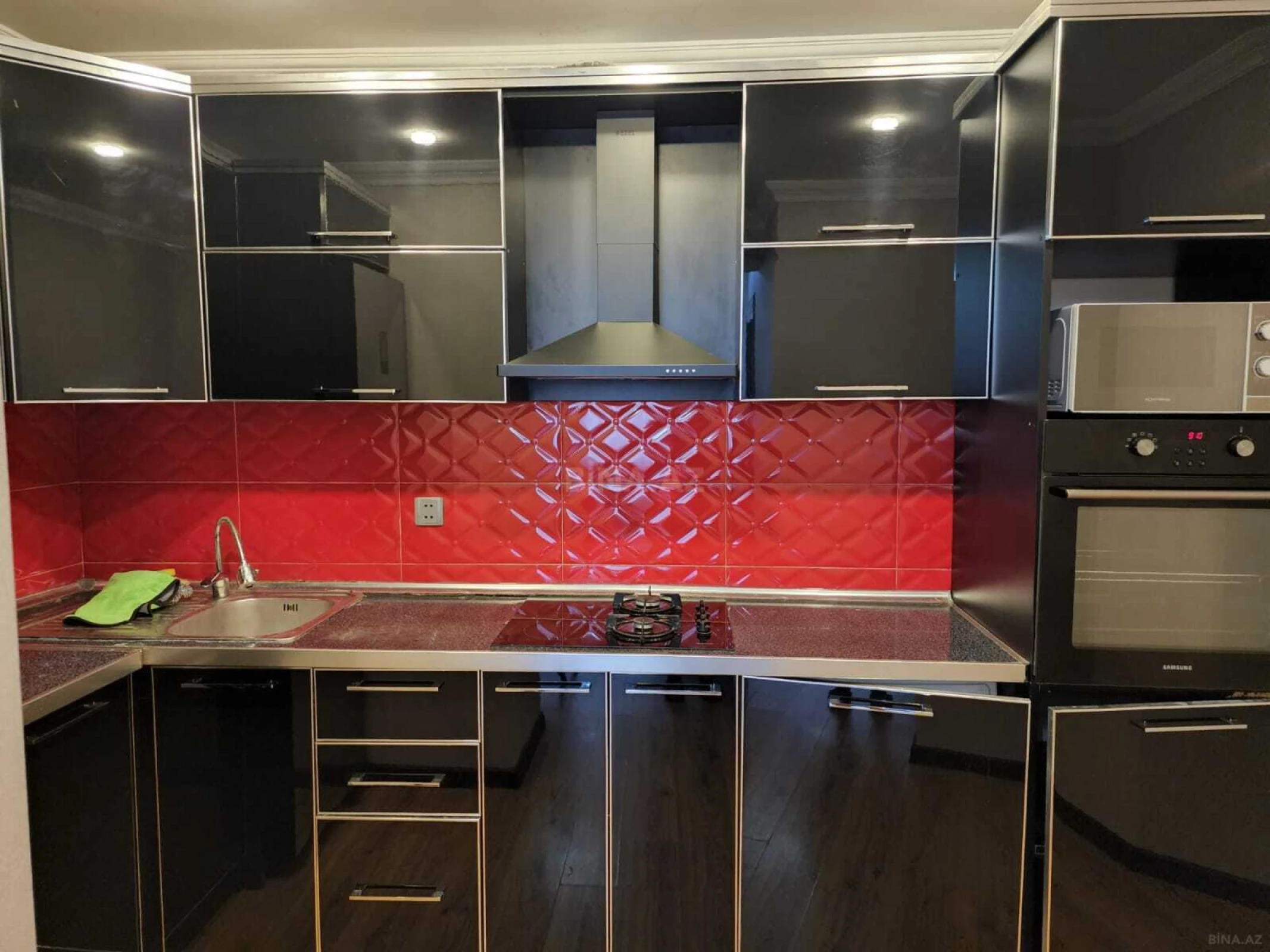 Satılır 3 otaqlı mənzil 70 m²