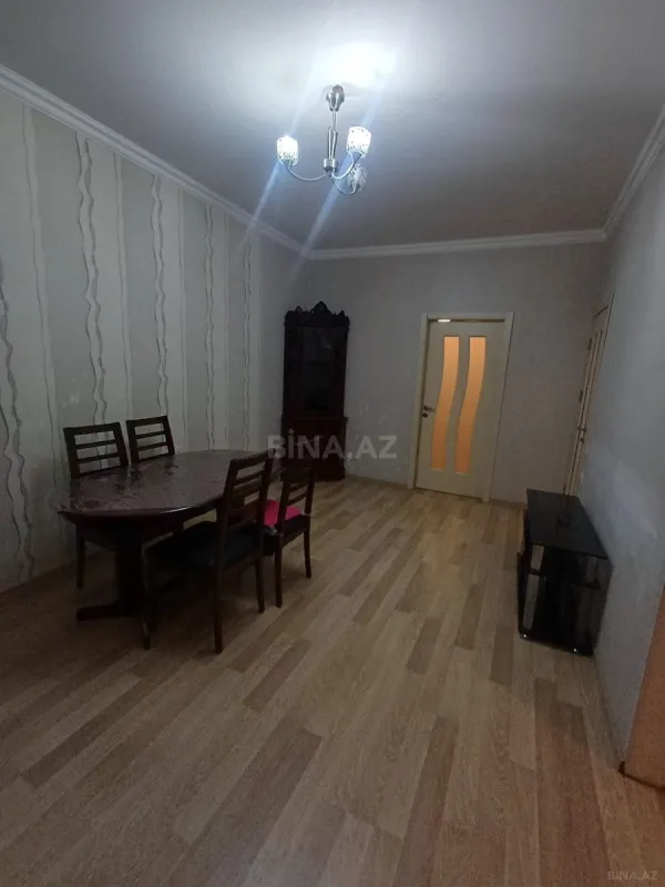 Kirayə verilir 2 otaqlı mənzil 65 m²