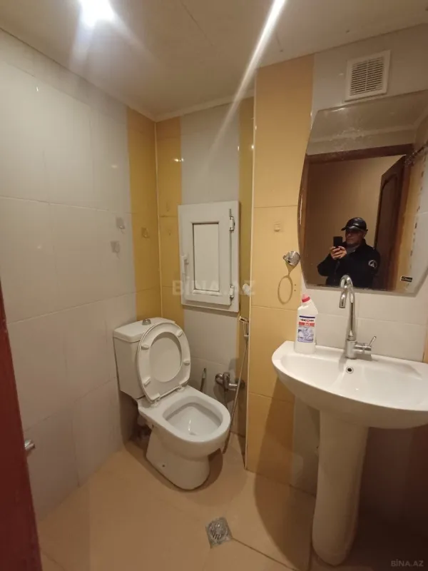 Kirayə verilir 2 otaqlı mənzil 65 m²