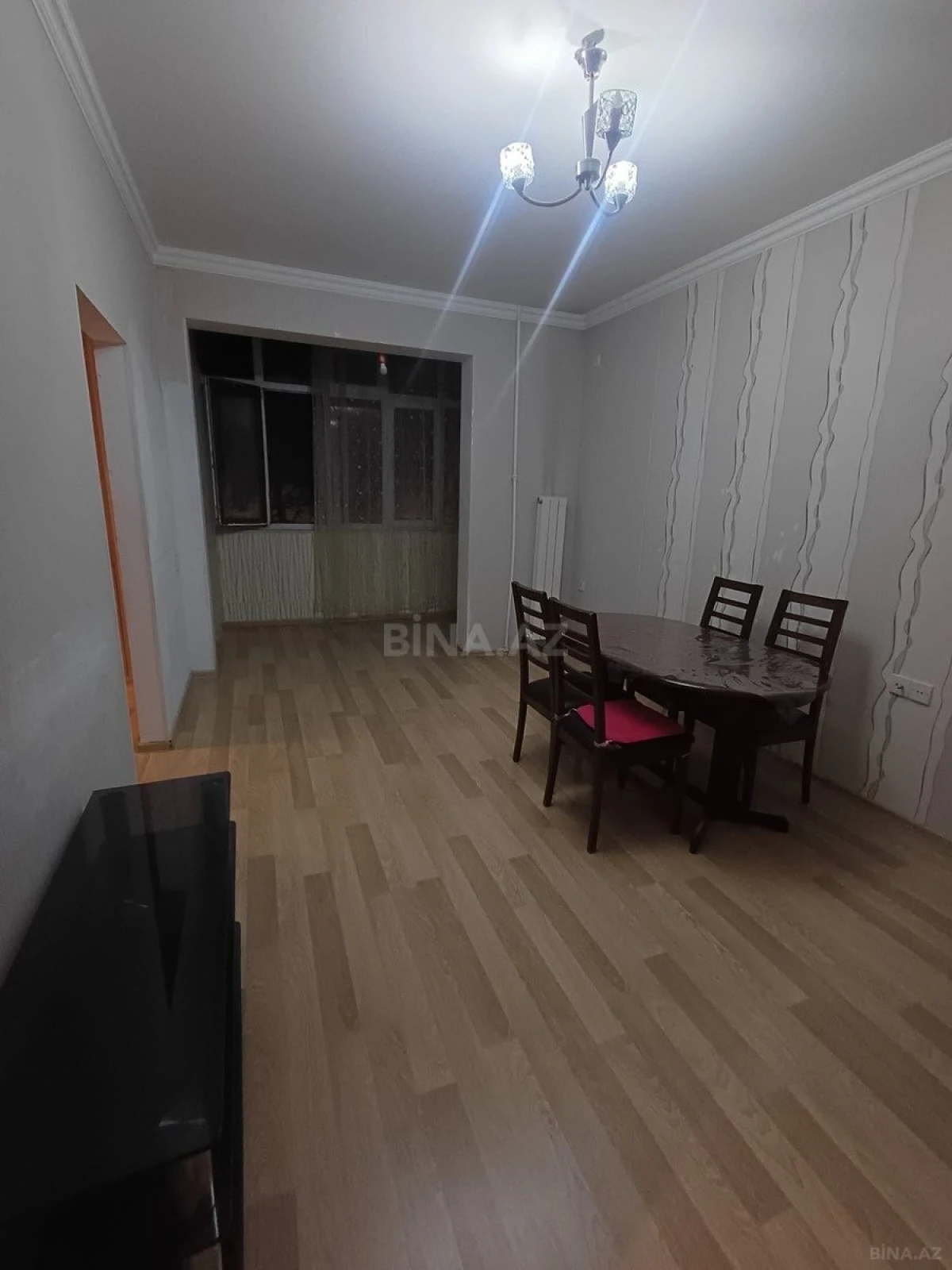 Kirayə verilir 2 otaqlı mənzil 65 m²