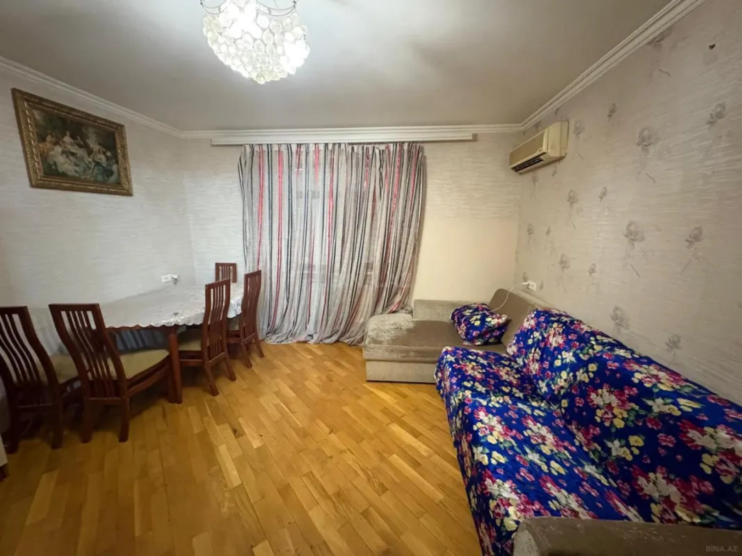 Kirayə verilir 2 otaqlı mənzil 62 m²