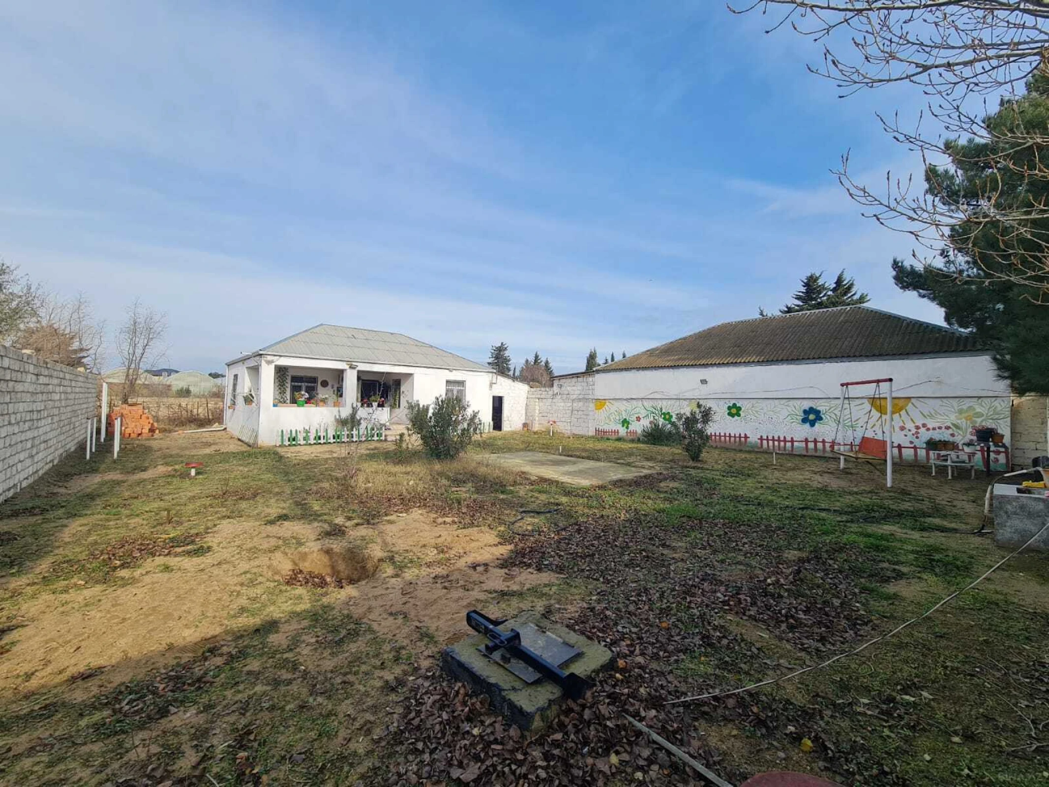 Satılır 3 otaqlı həyət evi 100 m²