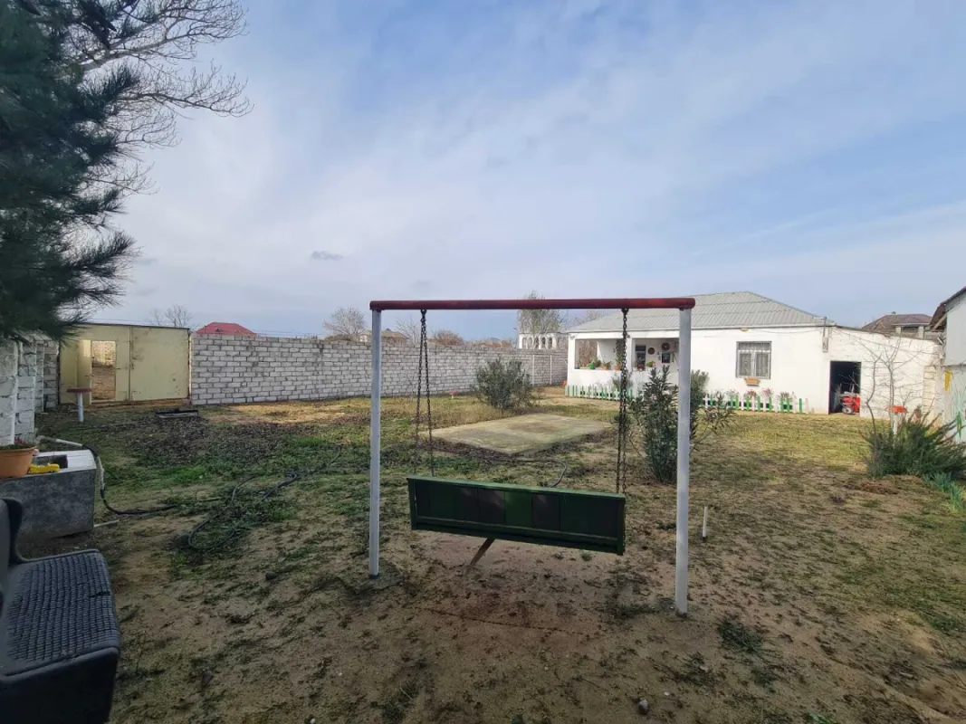 Satılır 3 otaqlı həyət evi 100 m²