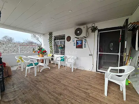 Satılır 3 otaqlı həyət evi 100 m²