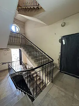 Satılır 4 otaqlı mənzil 145 m²