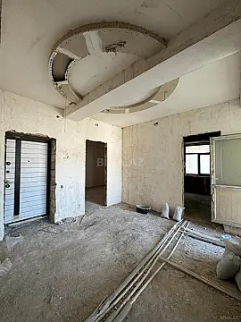 Satılır 4 otaqlı mənzil 145 m²