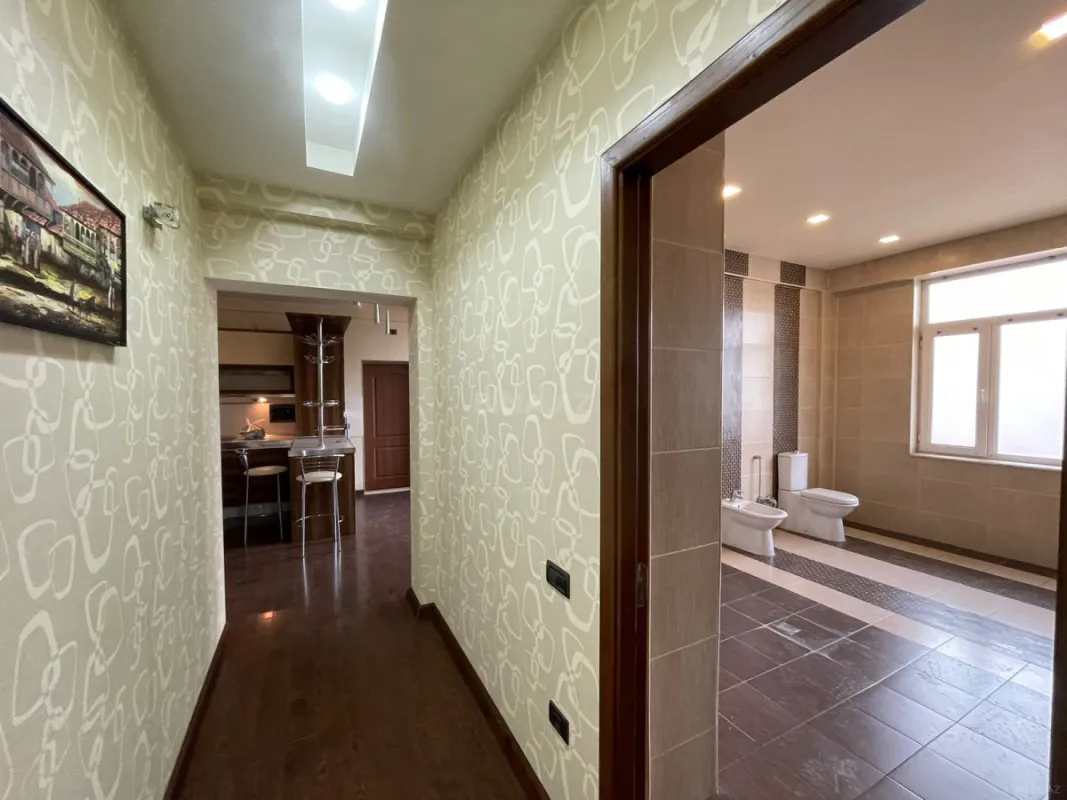 Kirayə verilir 2 otaqlı mənzil 80 m²