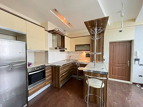 Kirayə verilir 2 otaqlı mənzil 80 m²