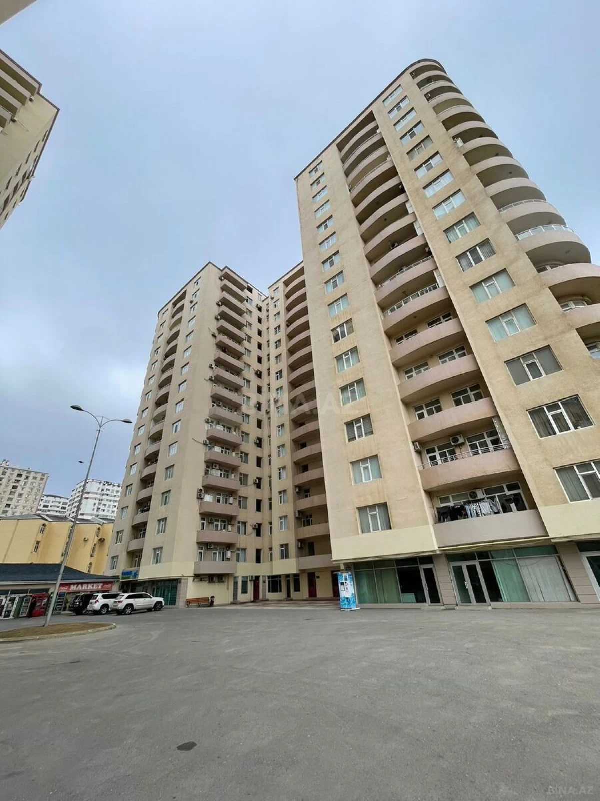Kirayə verilir 2 otaqlı mənzil 80 m²