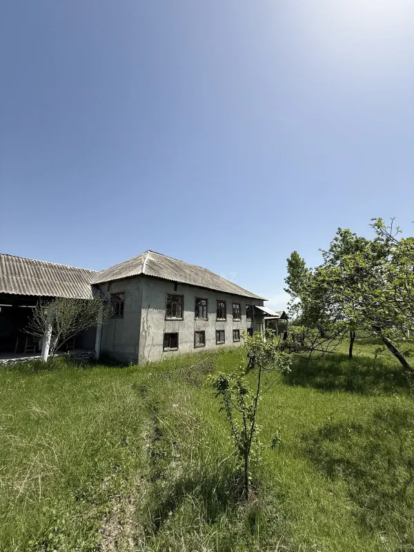 Satılır 4 otaqlı həyət evi 150 m²