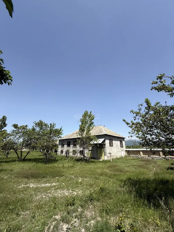 Satılır 4 otaqlı həyət evi 150 m²