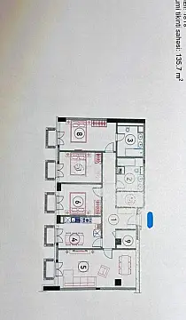 Satılır 4 otaqlı mənzil 137 m²