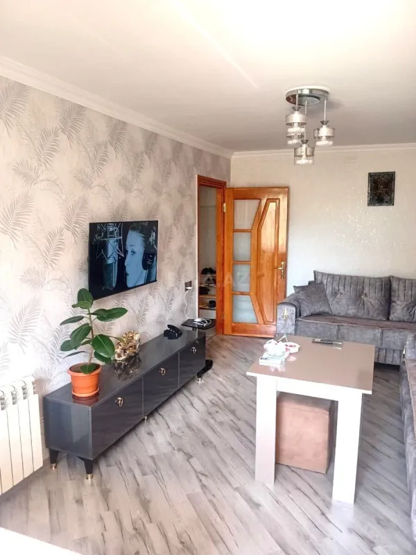 Satılır 2 otaqlı mənzil 35 m²