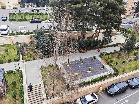 Satılır 1 otaqlı mənzil 40 m²