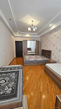Kirayə verilir 2 otaqlı mənzil 90 m²