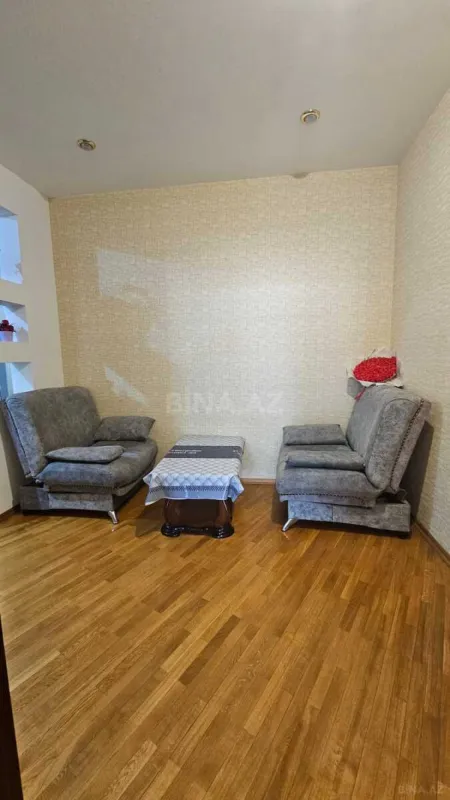 Kirayə verilir 2 otaqlı mənzil 90 m²