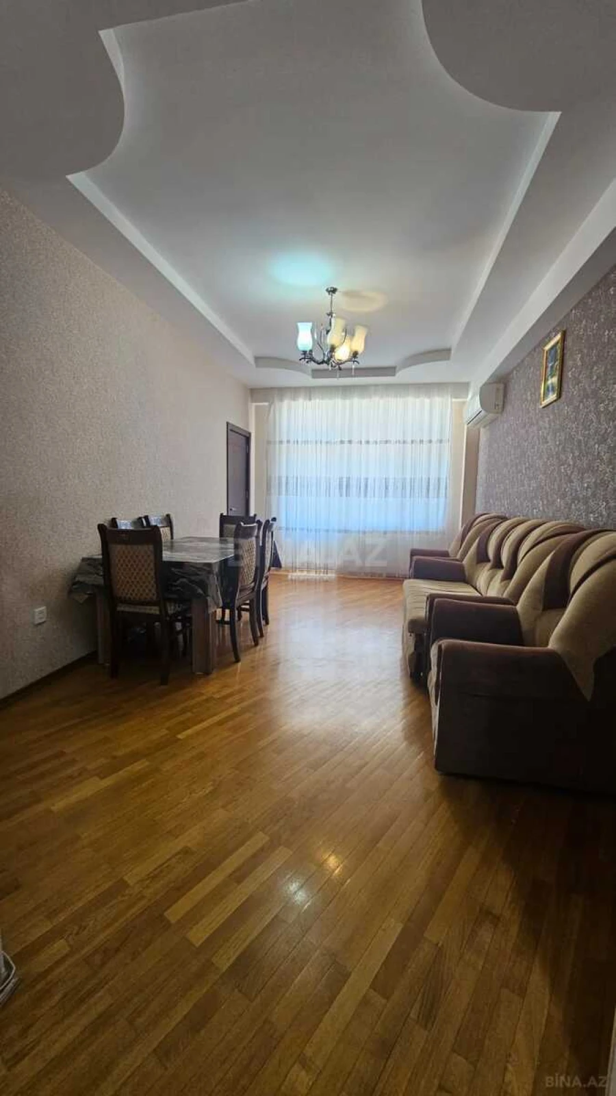 Kirayə verilir 2 otaqlı mənzil 90 m²