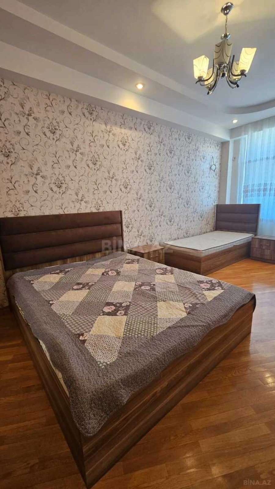 Kirayə verilir 2 otaqlı mənzil 90 m²