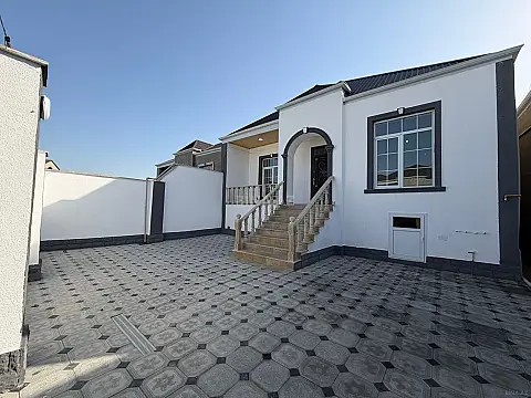 Satılır 4 otaqlı həyət evi 120 m²