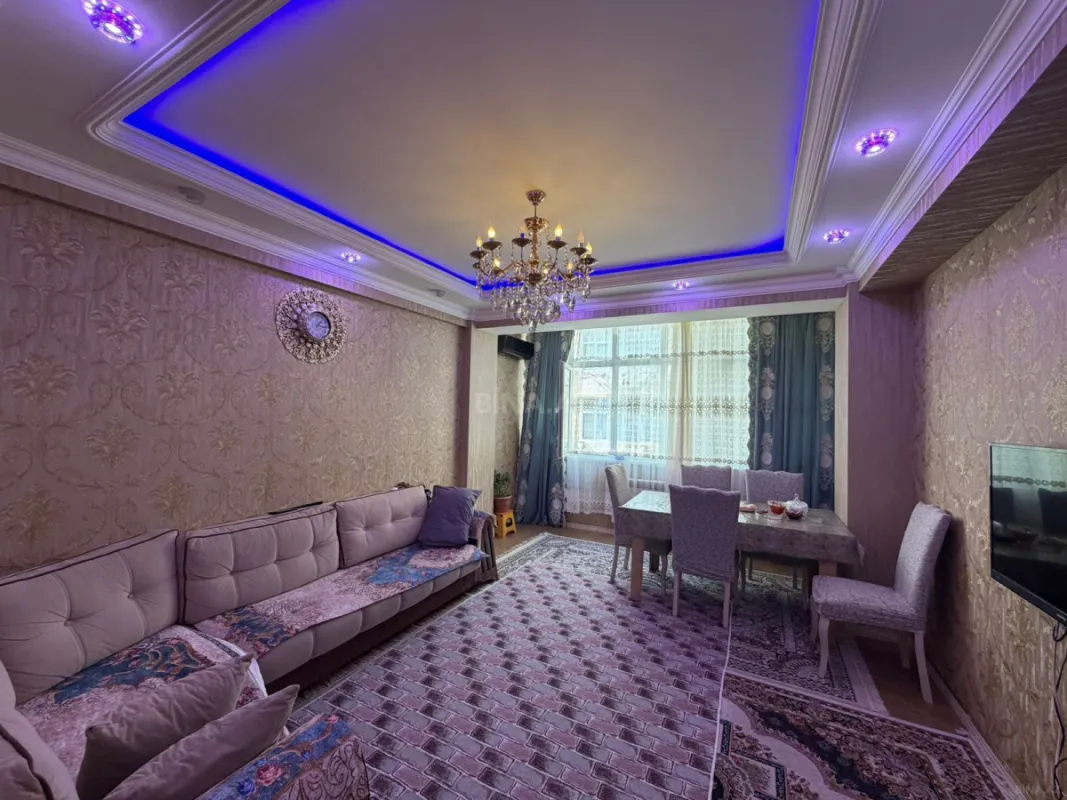 Satılır 2 otaqlı mənzil 60 m²