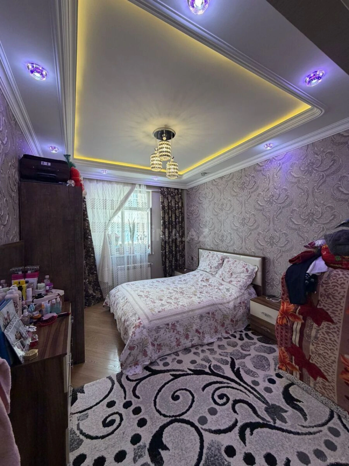 Satılır 2 otaqlı mənzil 60 m²