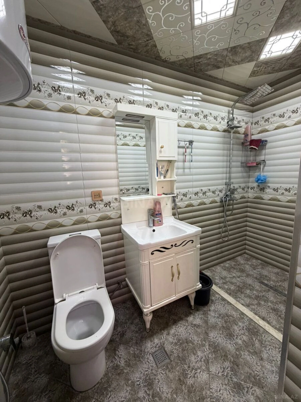 Satılır 2 otaqlı mənzil 60 m²