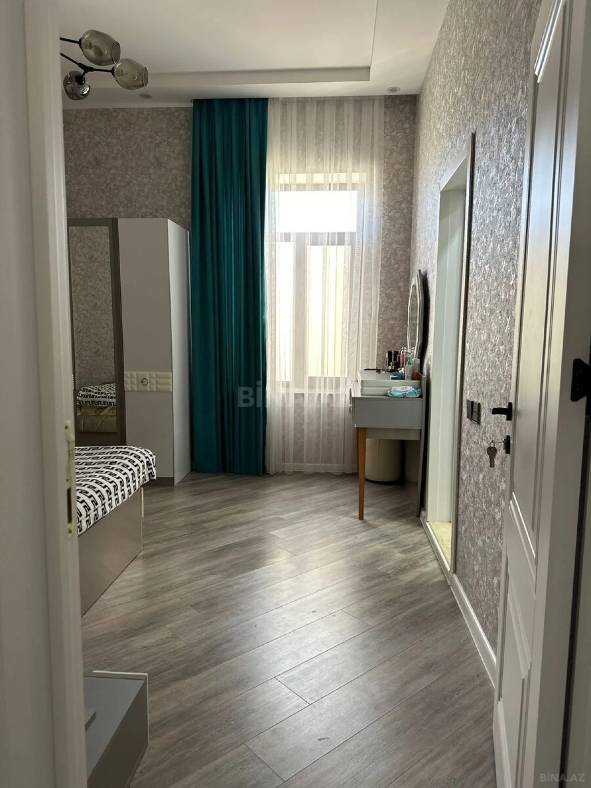 Satılır 4 otaqlı həyət evi 167 m²