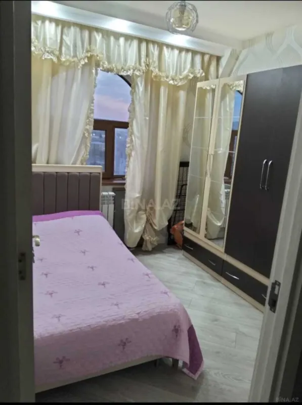 Satılır 3 otaqlı mənzil 77 m²