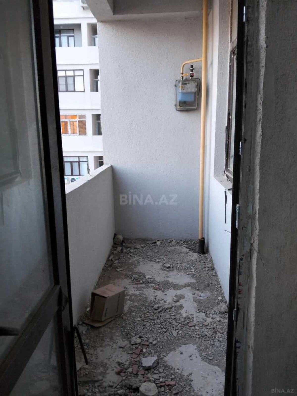 Satılır 1 otaqlı mənzil 56 m²