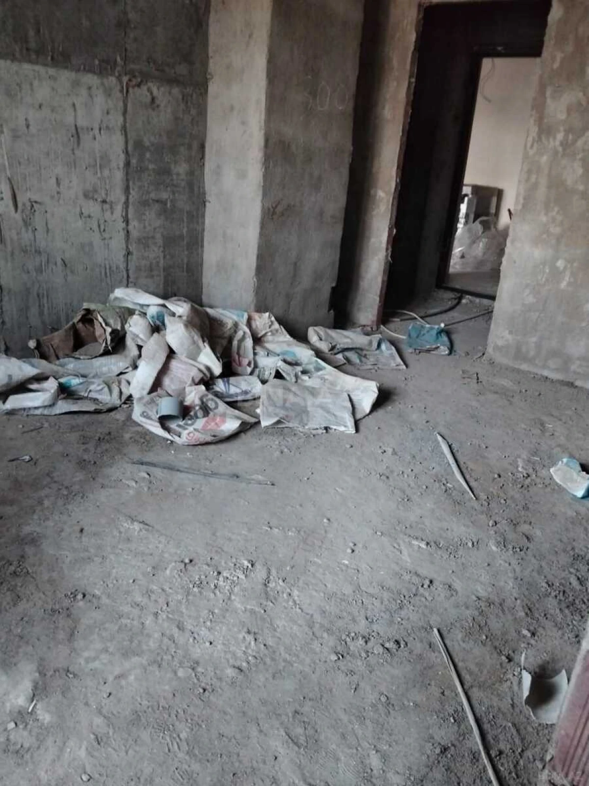 Satılır 1 otaqlı mənzil 56 m²