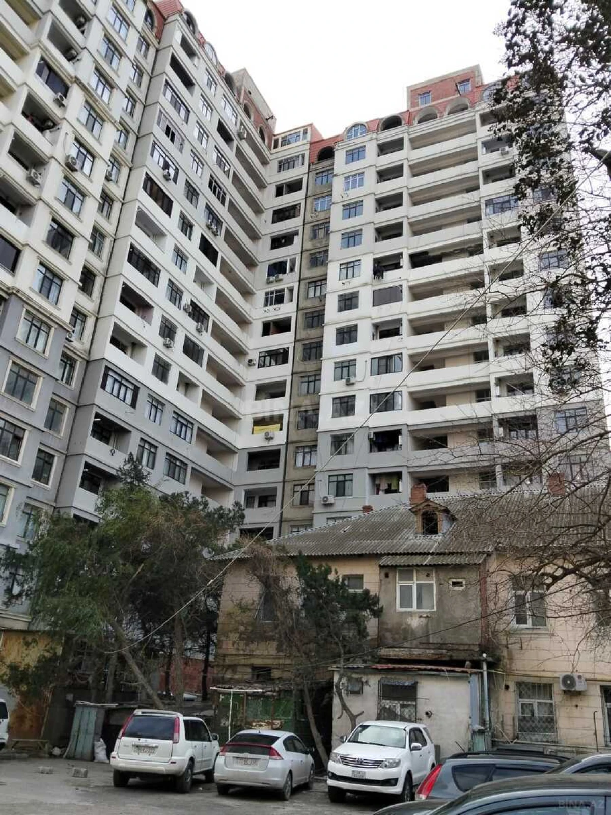 Satılır 1 otaqlı mənzil 56 m²