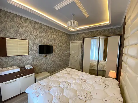 Kirayə verilir 2 otaqlı mənzil 67 m²