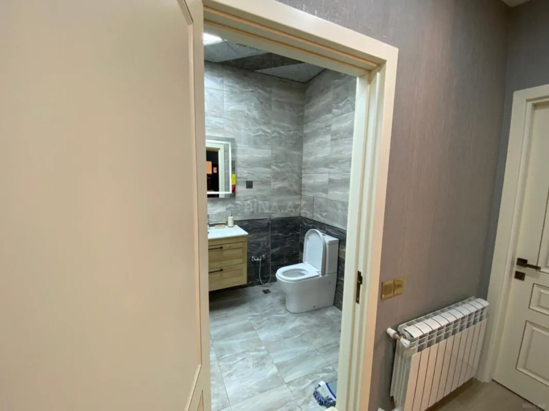 Kirayə verilir 2 otaqlı mənzil 67 m²