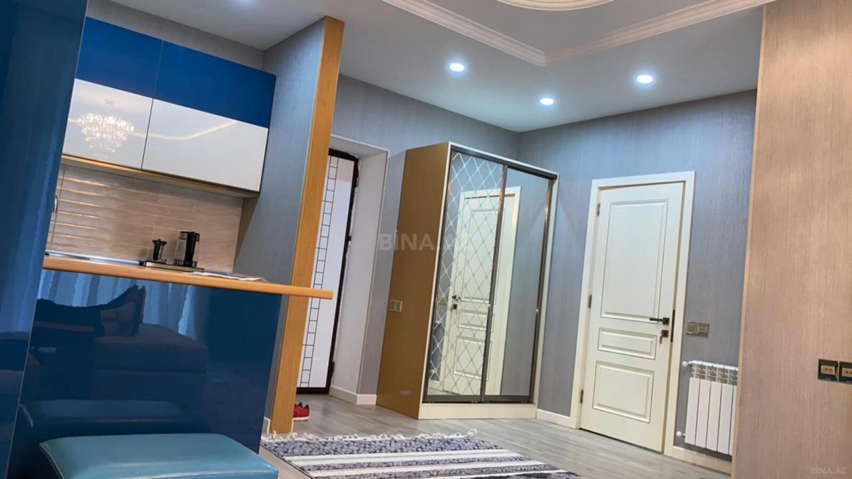 Kirayə verilir 2 otaqlı mənzil 67 m²