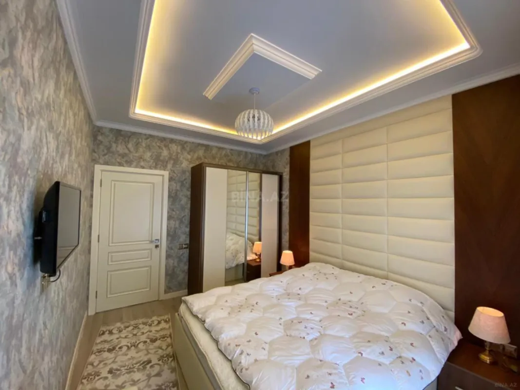 Kirayə verilir 2 otaqlı mənzil 67 m²