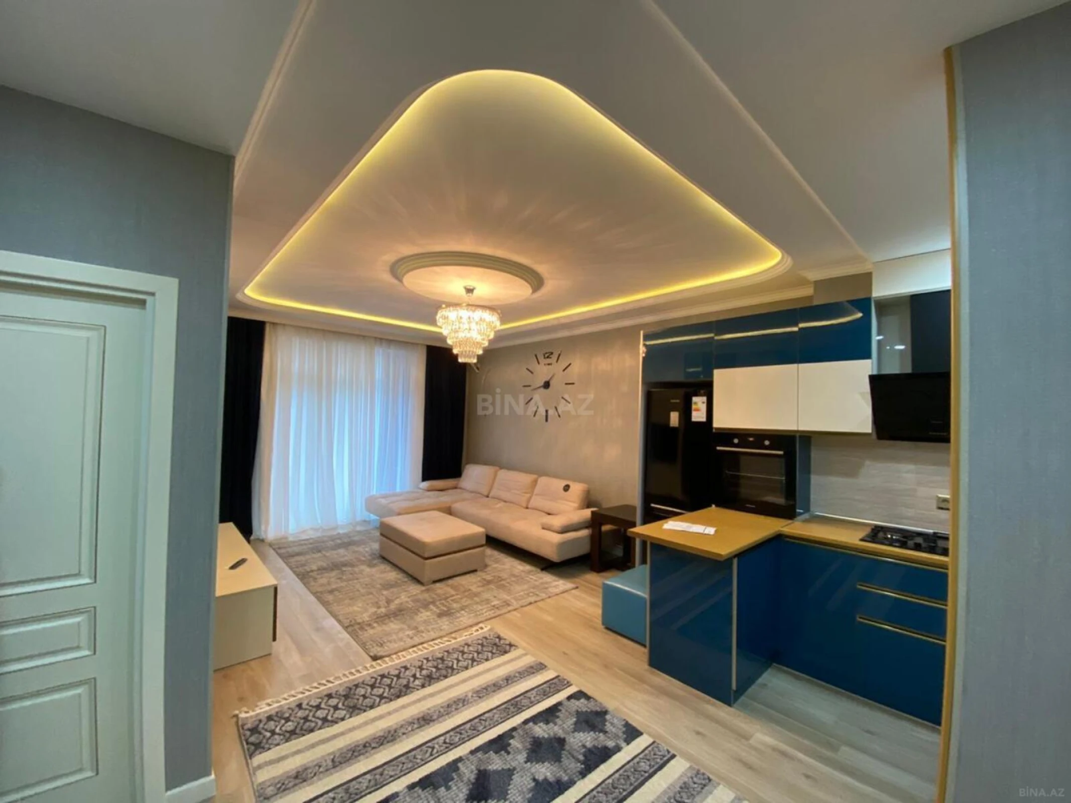 Kirayə verilir 2 otaqlı mənzil 67 m²